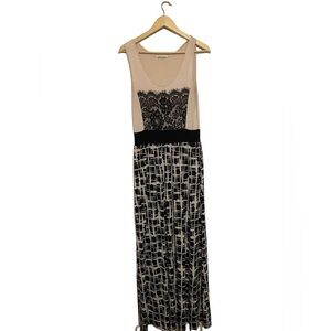 EUC Tua size L maxi dress